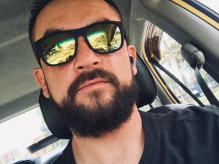 HARRY OFRECE SERVICO DE COMPAÑIA PARA DAMAS Y PAREJAS